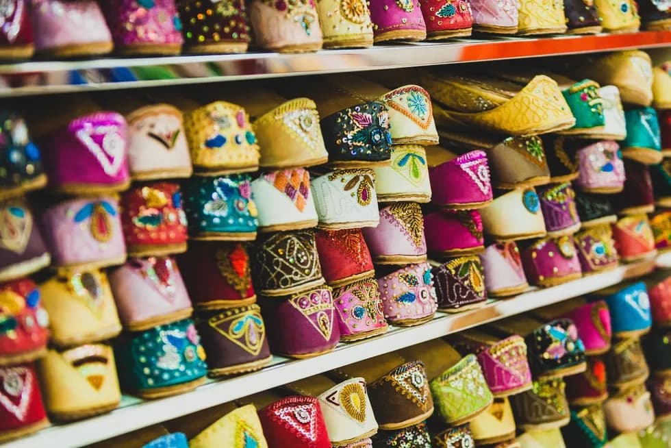 Jakie pamiątki z Rumunii warto przywieźć – najciekawsze propozycje