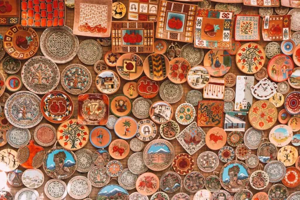 Najpiękniejsze pamiątki z Armenii, które warto przywieźć z podróży