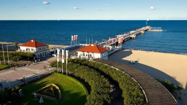 Gdzie na promenadę, molo i najlepsze śniadanie w Krynica Morskiej