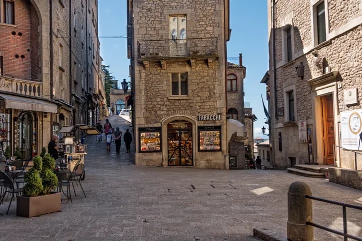 Najlepsze produkty i tanie zakupy w San Marino - lista z cenami 2024