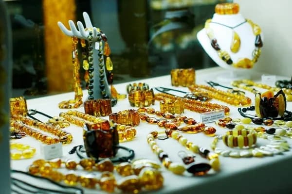 Co warto przywieźć z Litwy: 15 najlepszych pomysłów na pamiątki i prezenty