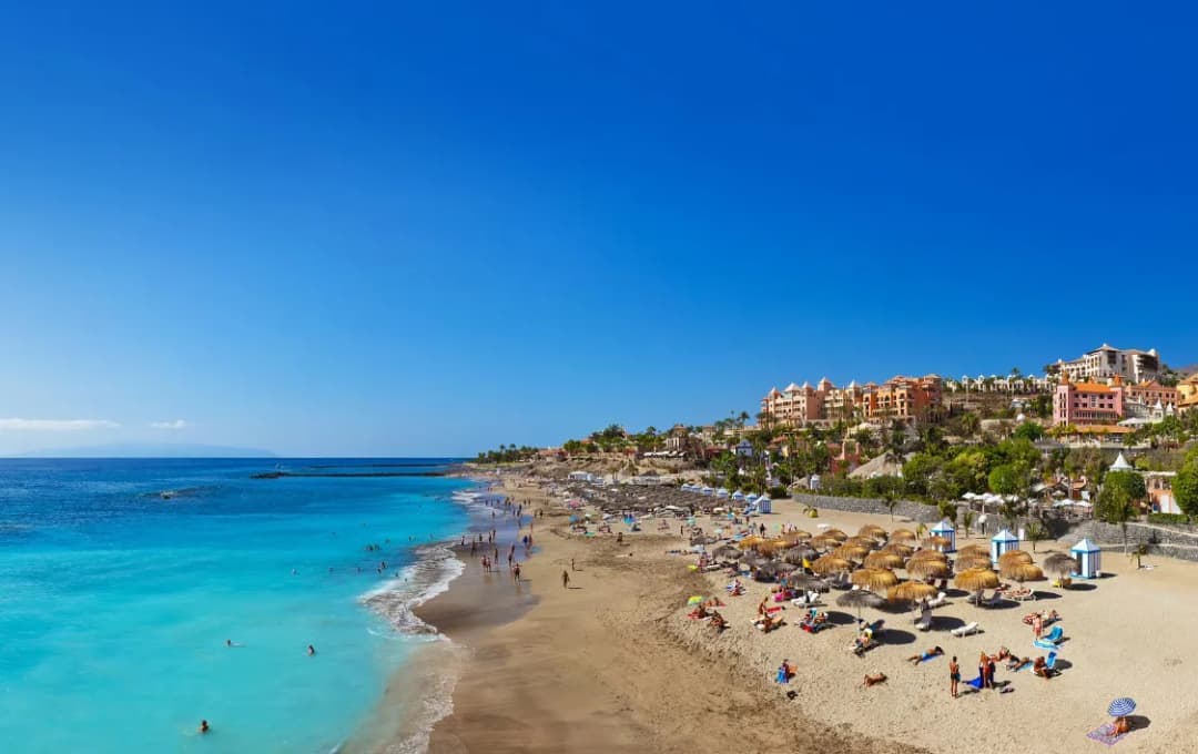 Kiedy jechać na Teneryfę? Odkryj najlepsze miesiące i atrakcje