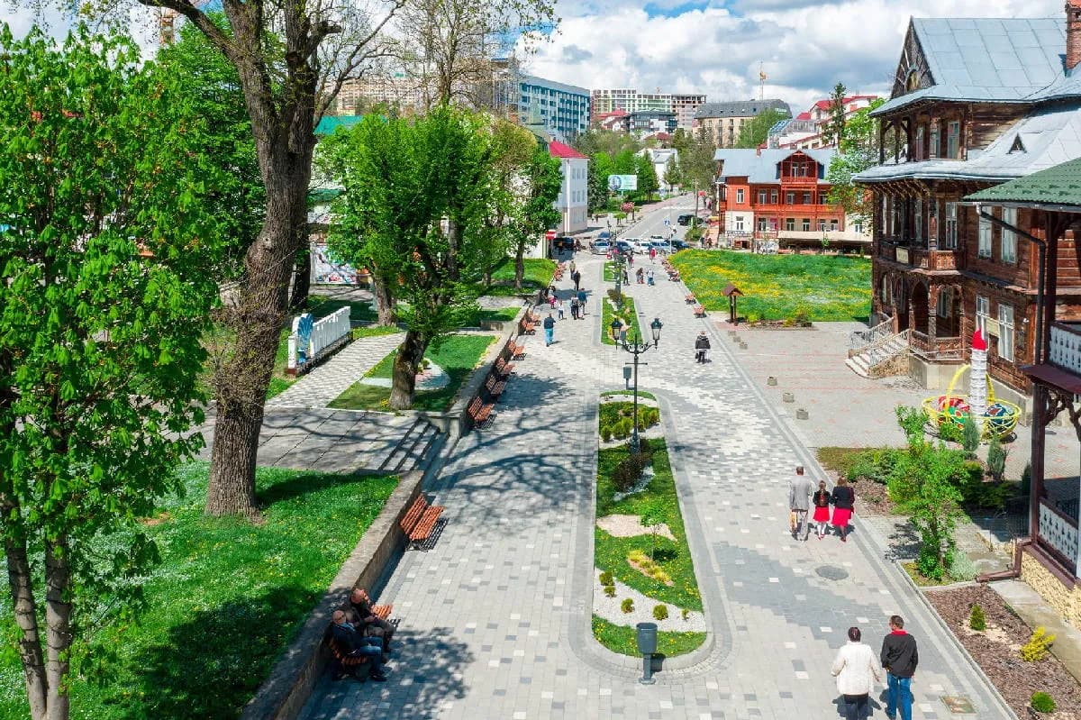 Co warto kupić w Truskawcu: najpopularniejsze produkty i tradycyjne pamiątki